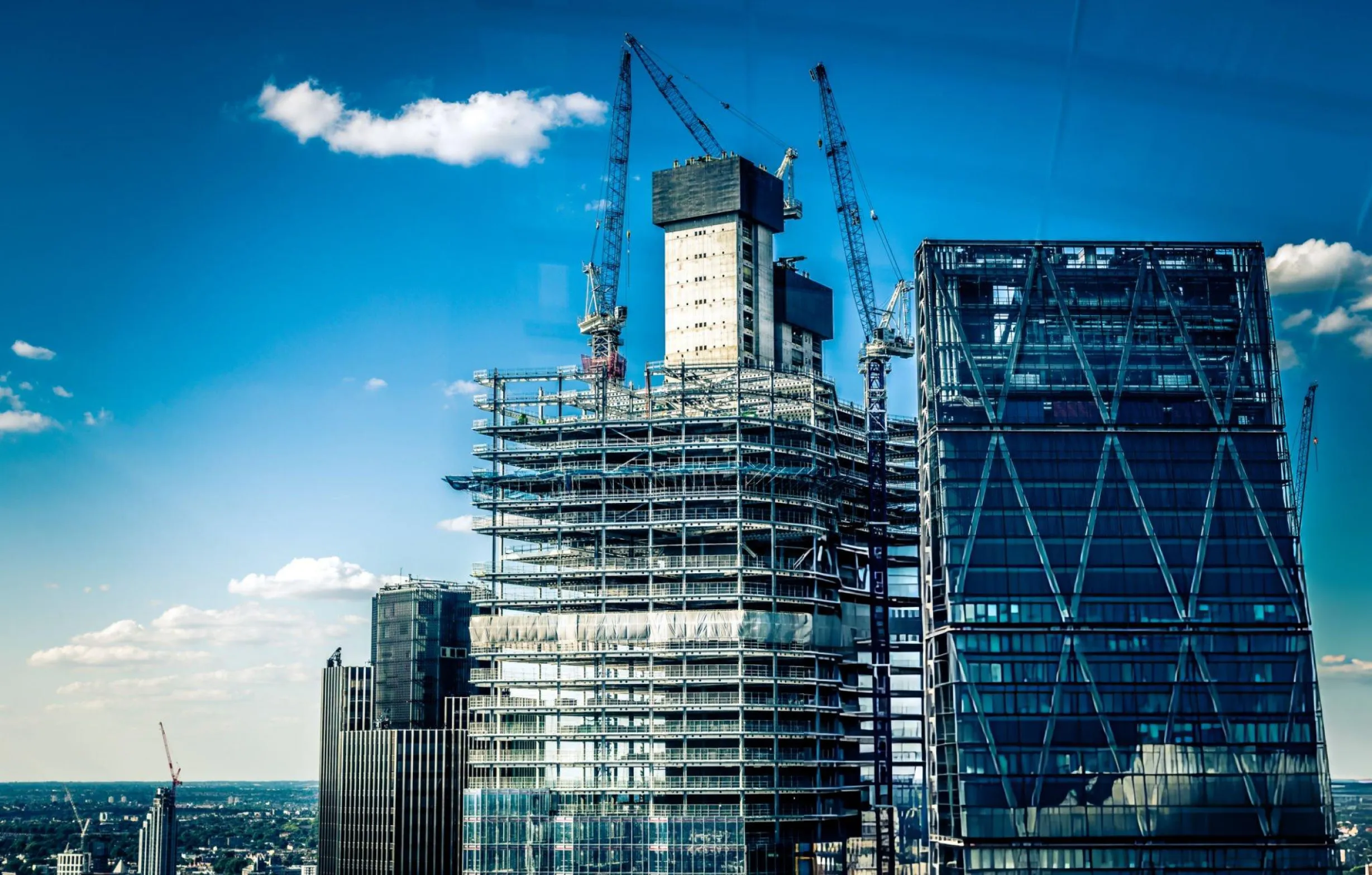 Durable scaffolding solutions for US projects including ringlock, frame, and jacks